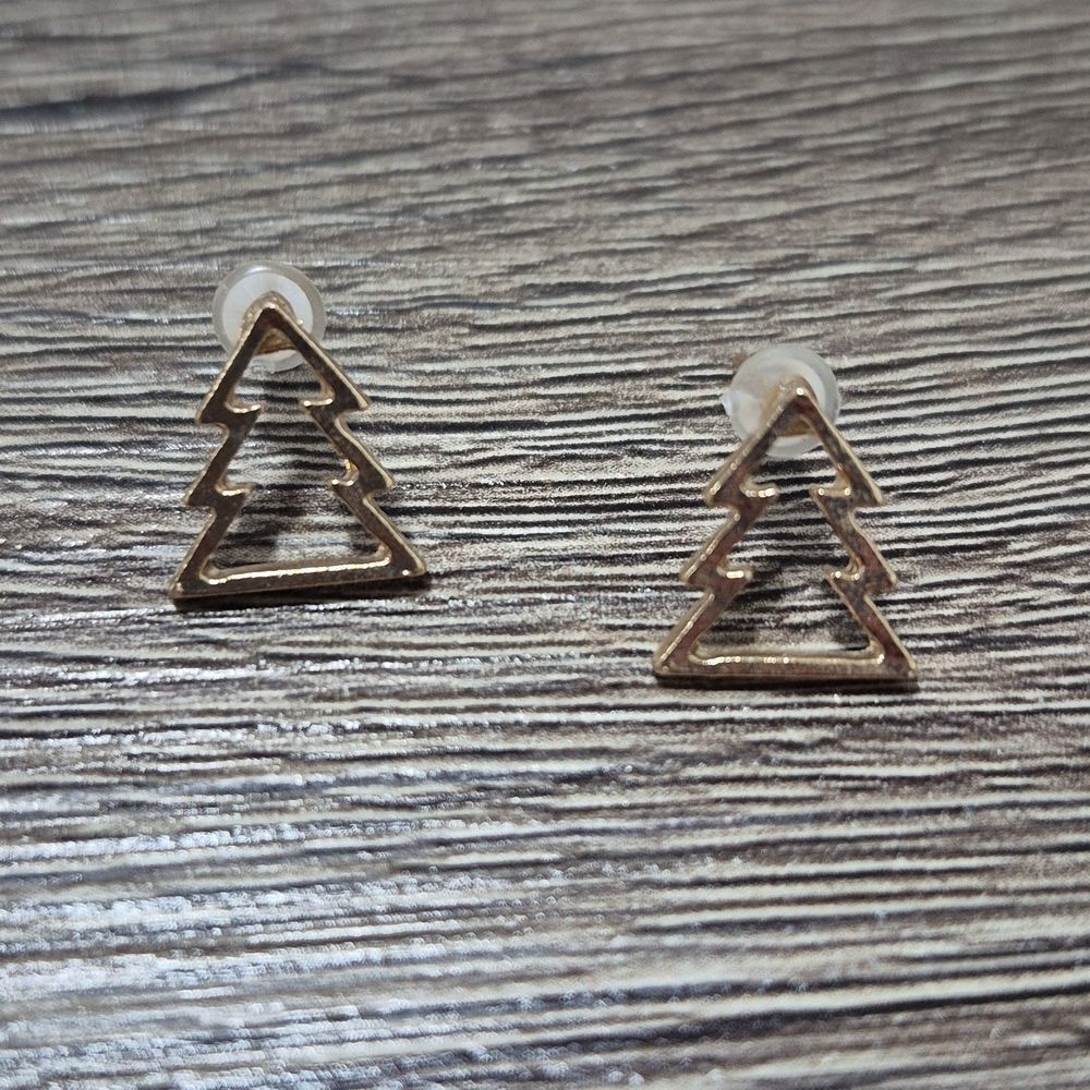 💥$5 BUNDLED💥Novelty Cut-Out Tree Stud Earrings | Holiday Jewelry Gifts for Her - Picture 5 of 5